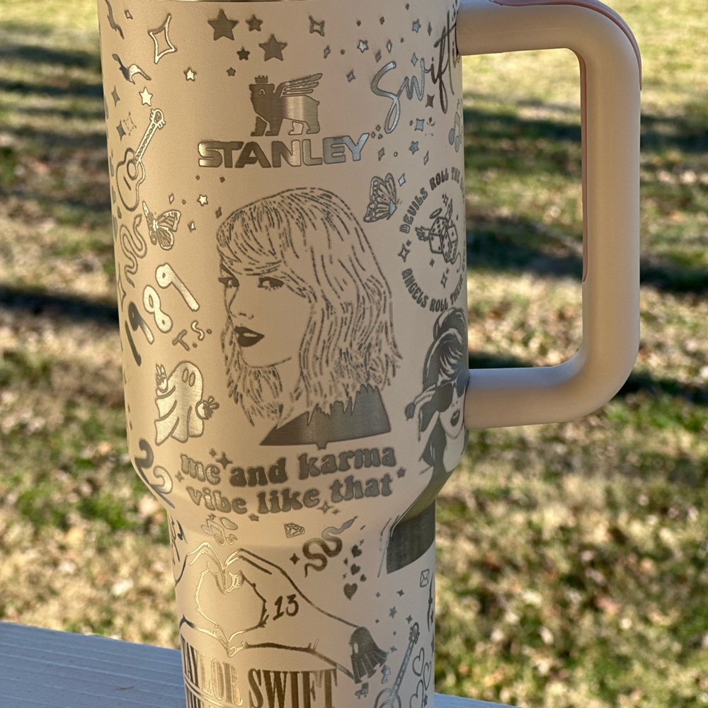 Stanley TESTER 40oz Rose Quartz Custom Engraved NEW NONBRANDED